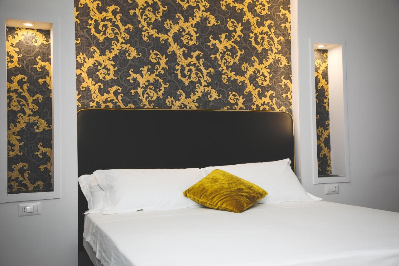 Principessa Isabella Luxury Rooms Salerno Buitenkant foto