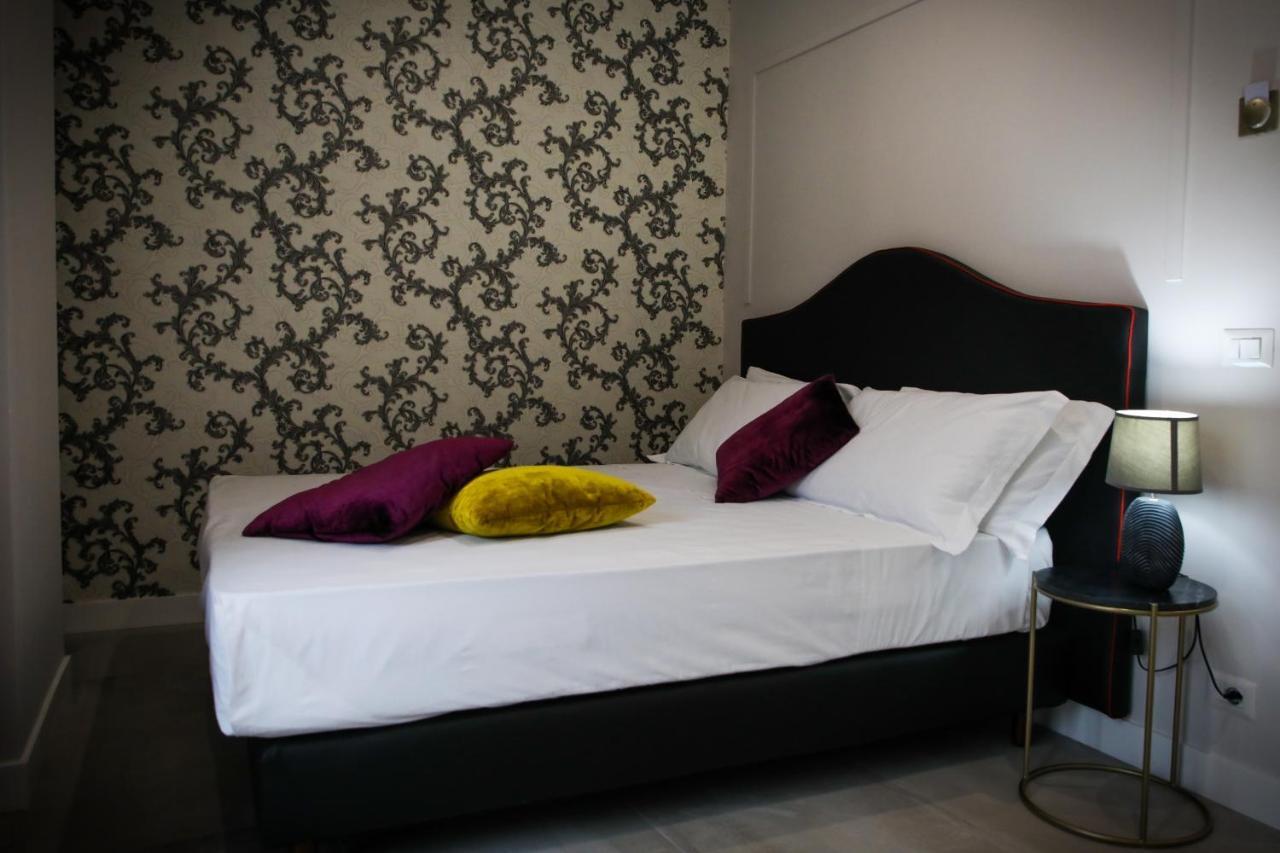 Principessa Isabella Luxury Rooms Salerno Buitenkant foto