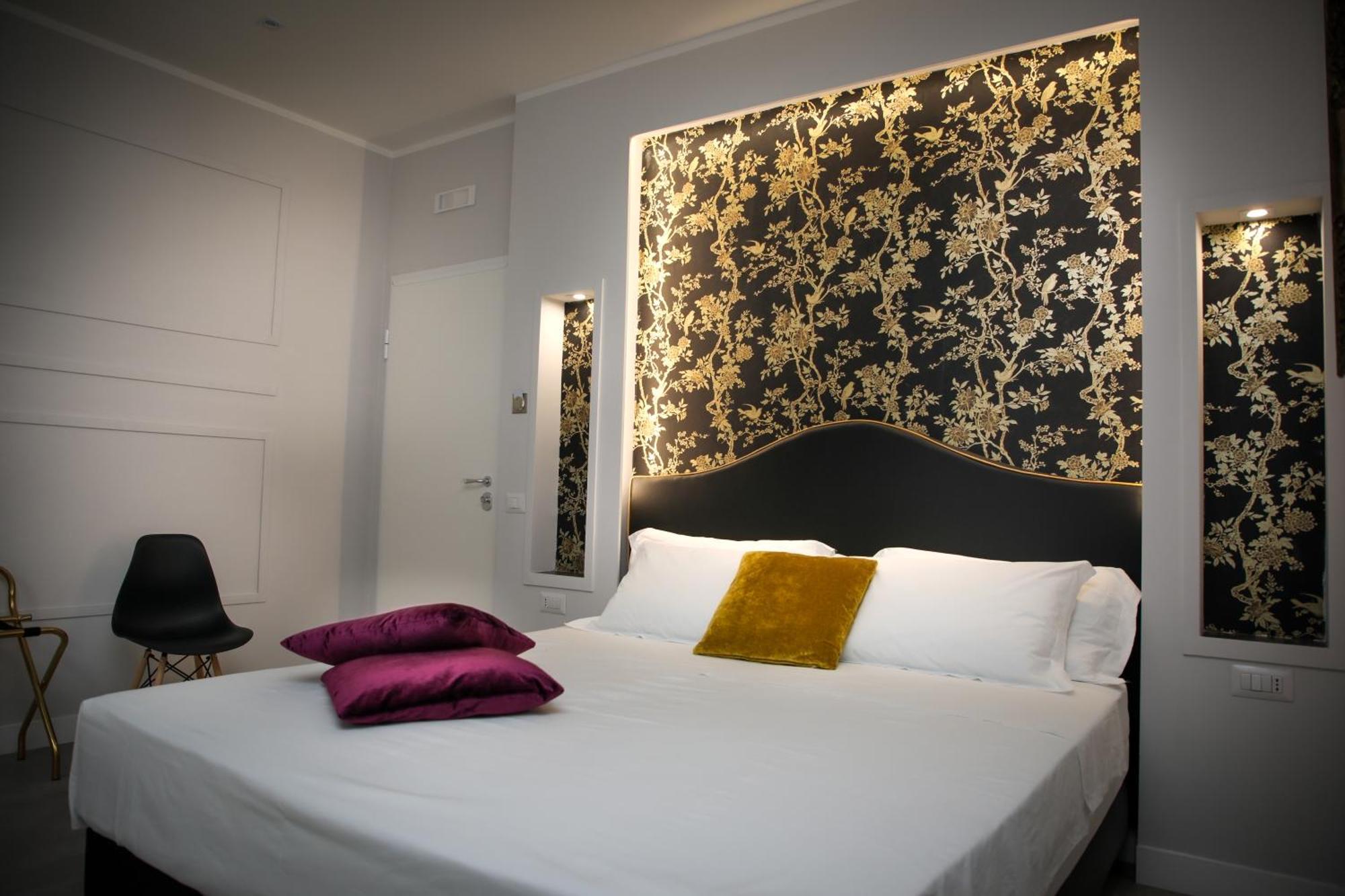Principessa Isabella Luxury Rooms Salerno Buitenkant foto